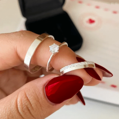 Aliança Prata Silent Bond - 4 mm + Solitário